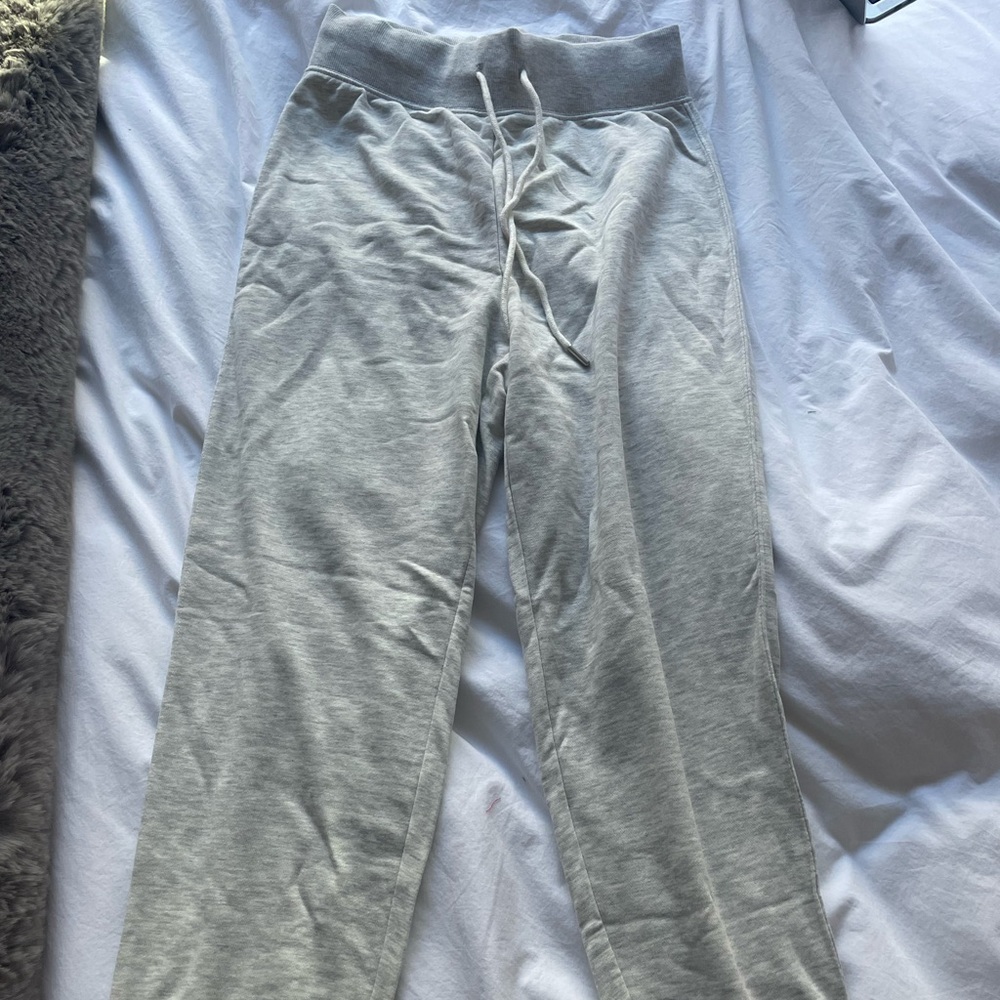 H&M gray joggers - new with tags